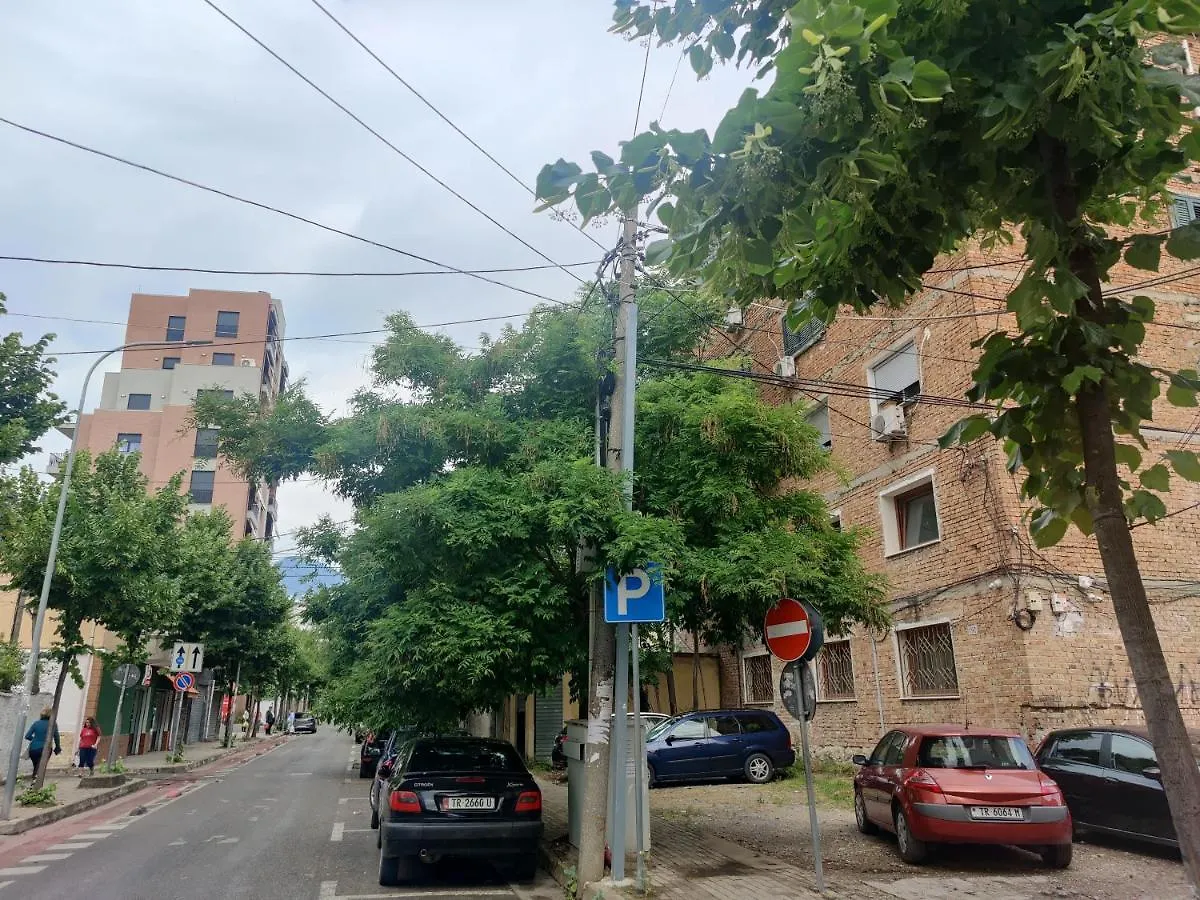 Tirana City Center Apartment 0*,  알바니아